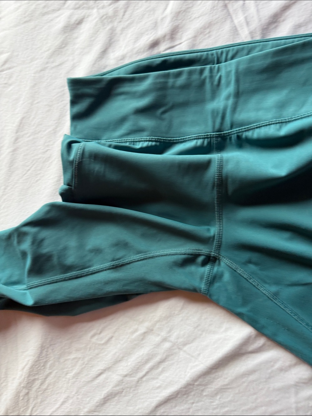 Duluth Trading Co. Teal Pocket Active Capri Leggings - Picture 4 of 4